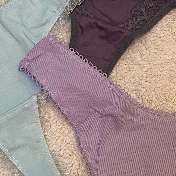 BNIB - 3 pairs of Woman’s Extra-Small Knotty Knickers. - Picture 6 of 7